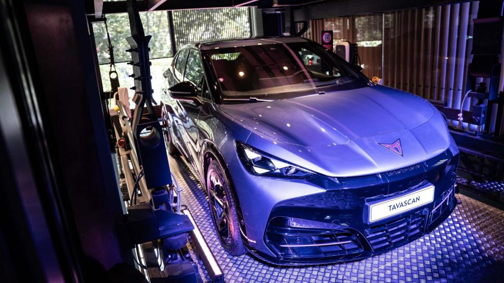 Exposició d'un Cupra a la Casa Seat de Barcelona