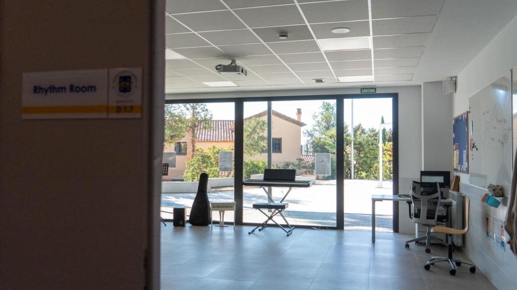 La nueva clase de música del Highlands School