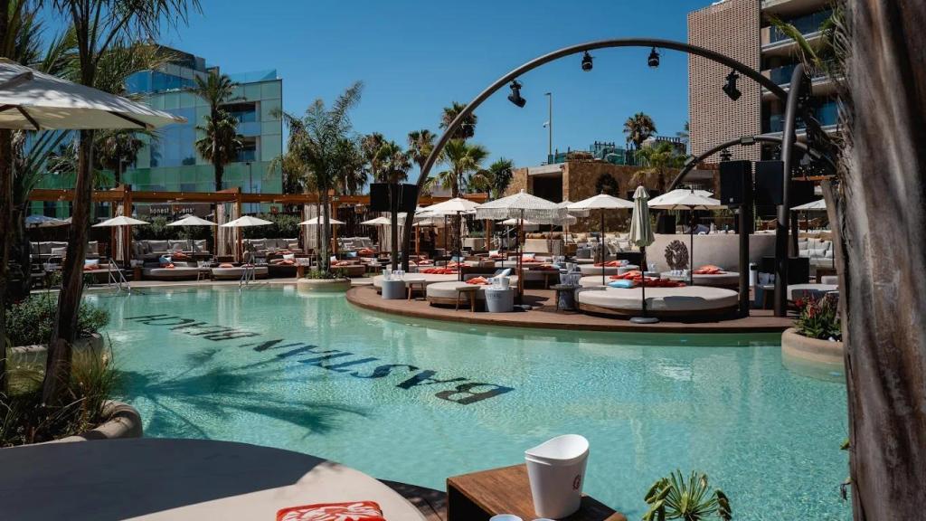 Bastian Beach, el primer ‘beach club’ de Barcelona