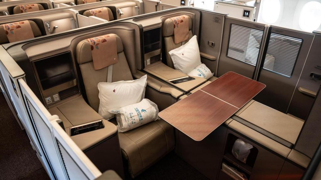 Asientos de la zona “super business class” del Airbus A350-900 de China Eastern Airlines