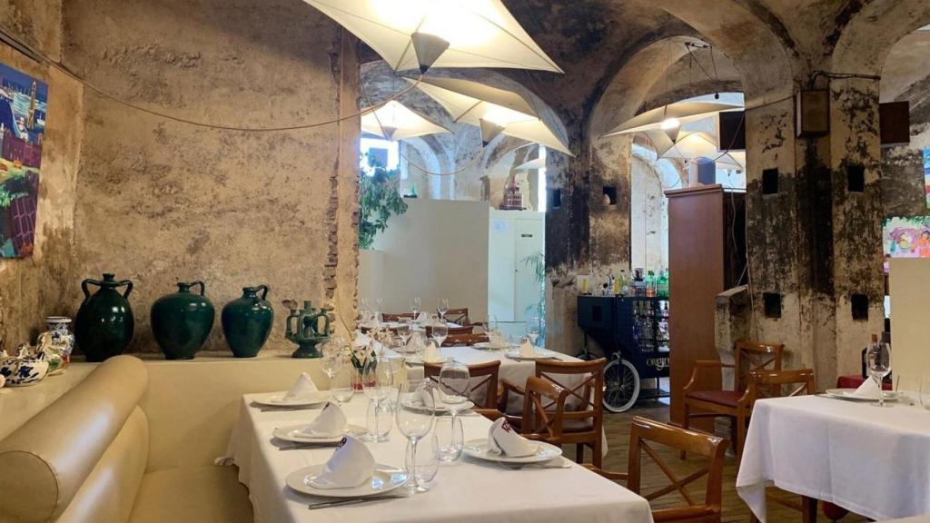 Interior del restaurante 1789 en Alella