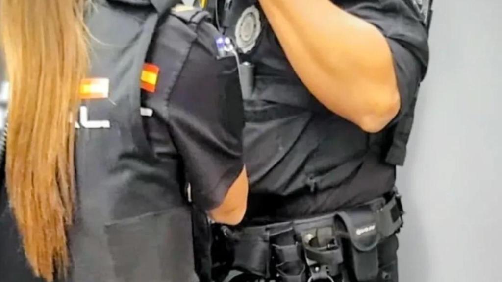 Operatiu policial en el metro de Santa Coloma: detinguts i infraccions a Fondo