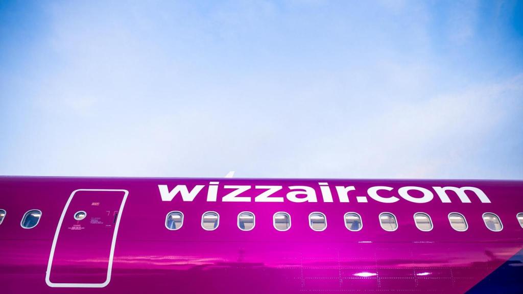 Un avió de Wizz Air en una imatge d'arxiu