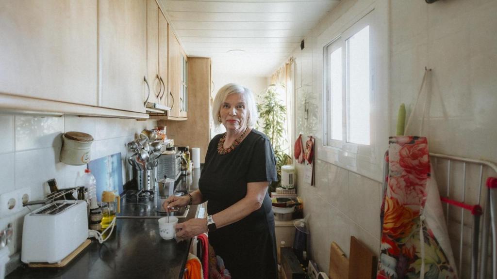 Una persona gran atesa pel programa Sempre Acompanyats de la Fundació  la Caixa