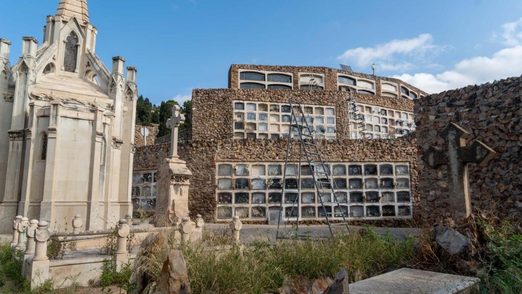 Tumbas del cementerio de Montjuïc