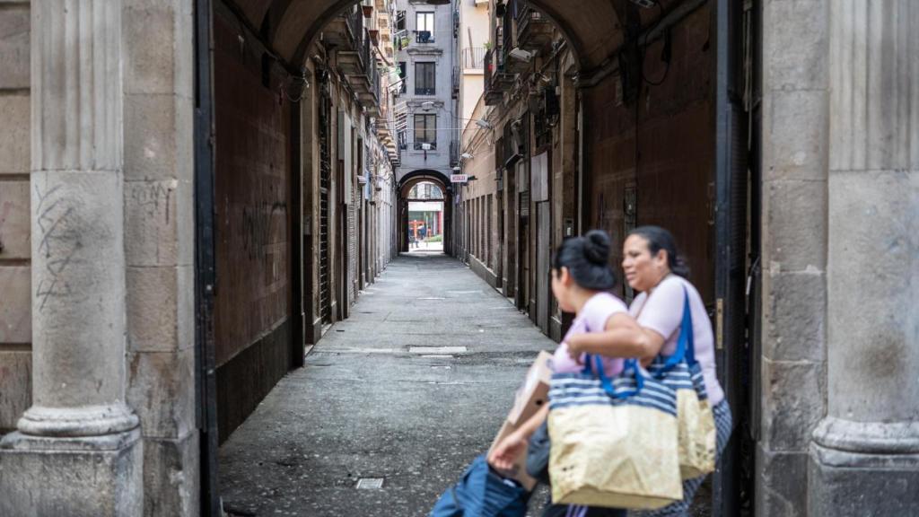 Un passatge del Raval on es trafica amb drogues