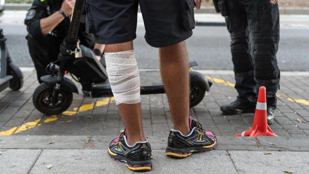 Patinets elèctrics registrats durant un control de la Policia Local de Santa Coloma