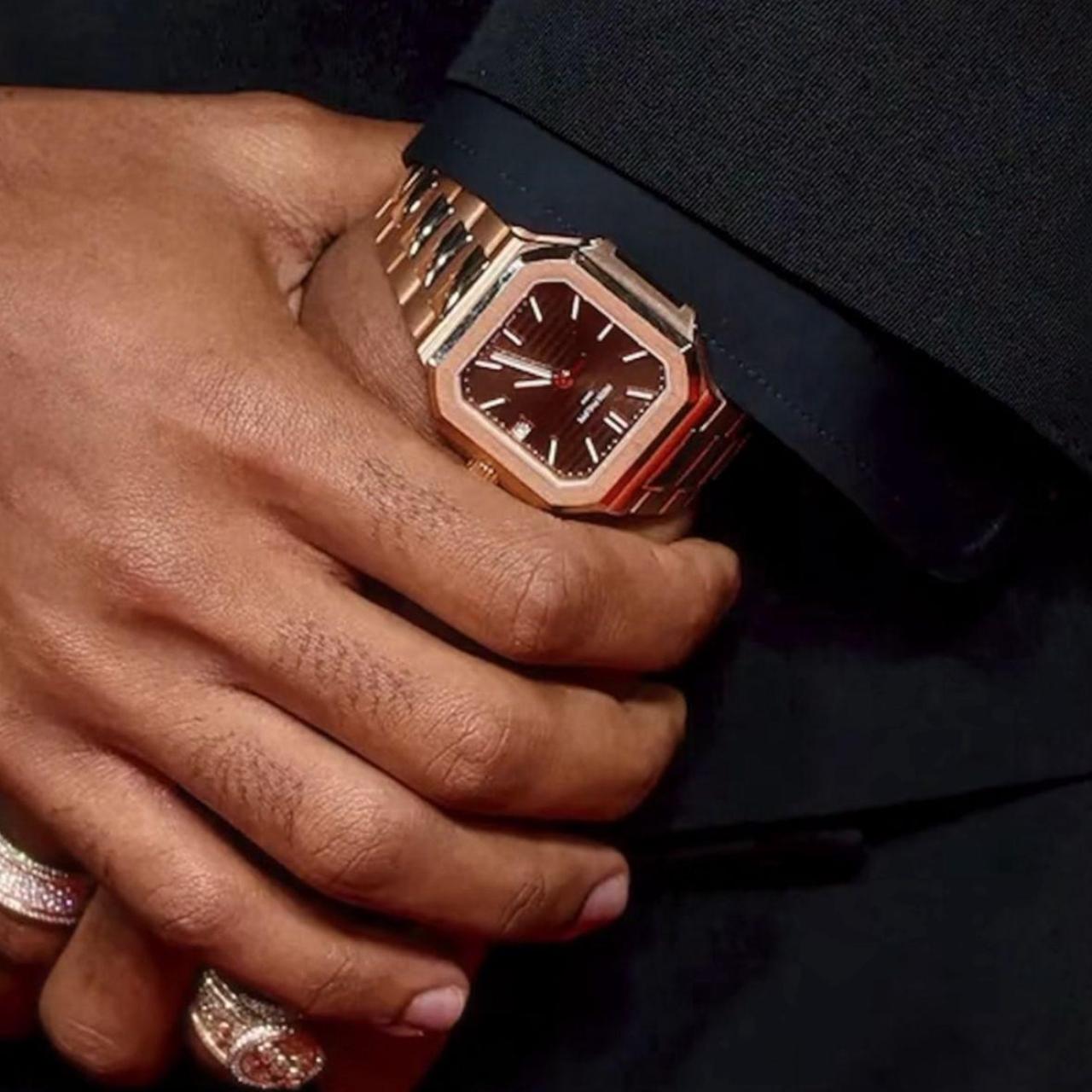 Lamine Yamal con un Patek Philippe Cubitus