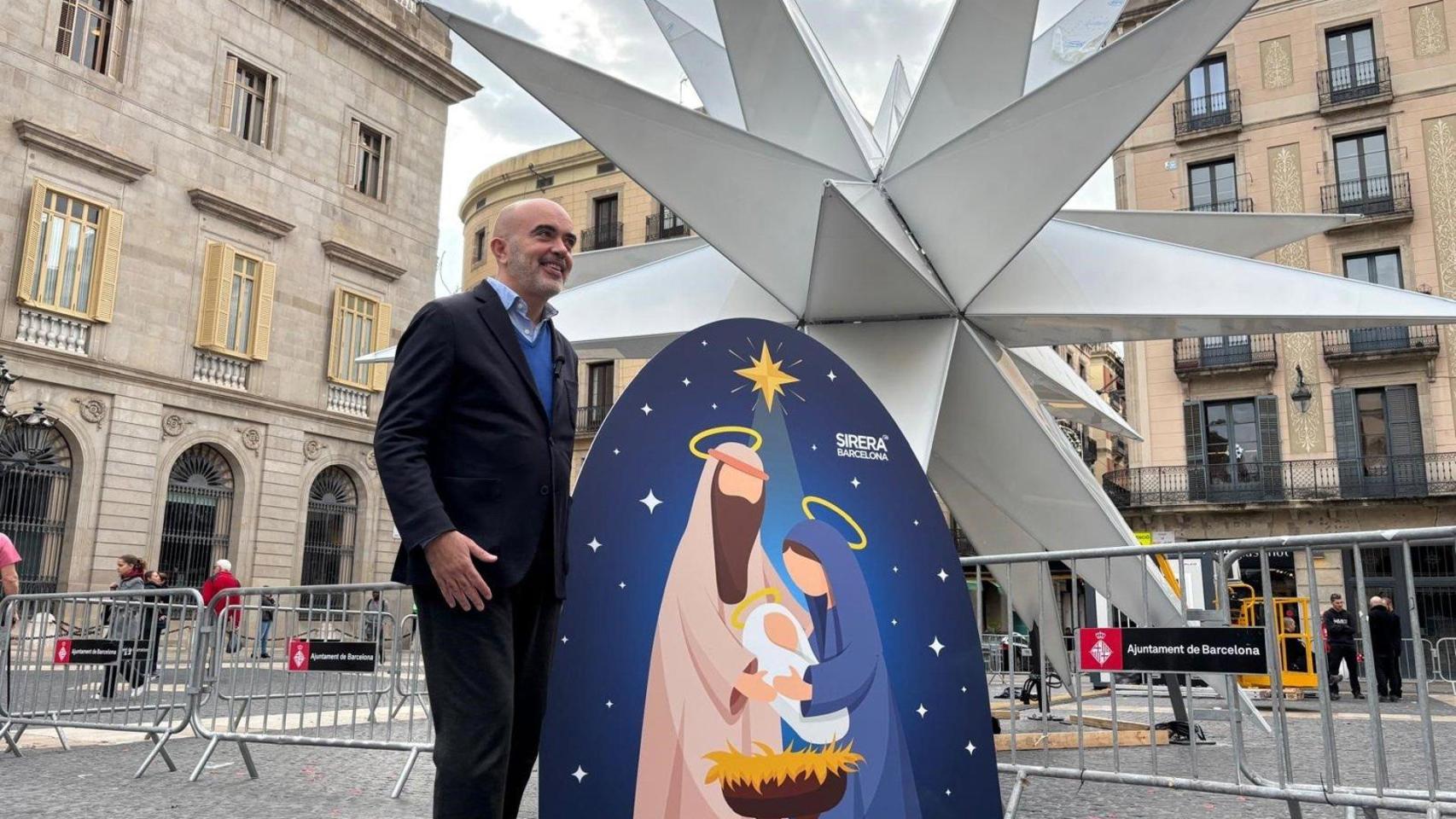 Dani Sirera (PP) en la plaza de Sant Jaume de Barcelona