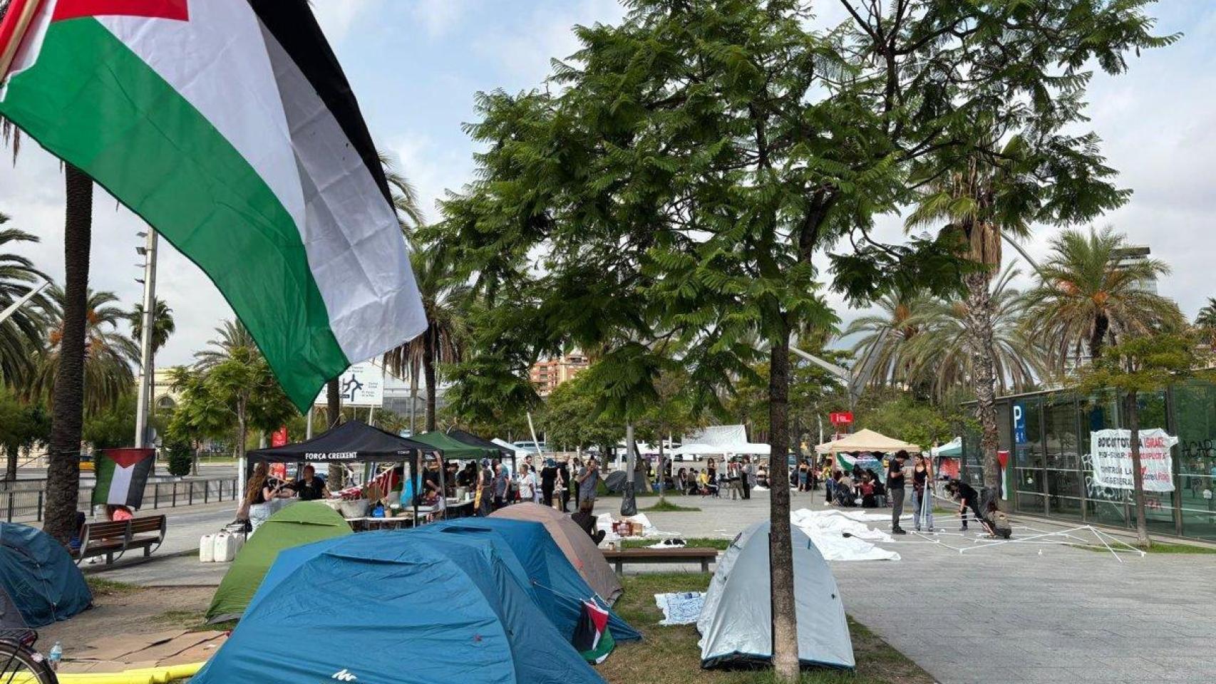 Acampada por Gaza en Barcelona