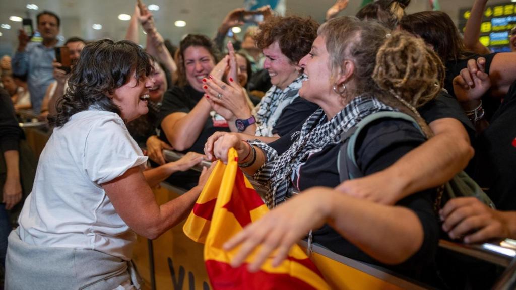 Pilar Castillejo, integrante de la Flotilla a Gaza, vuelve al Aeropuerto Josep Tarradellas Barcelona-El Prat tras ser detenida por Israel