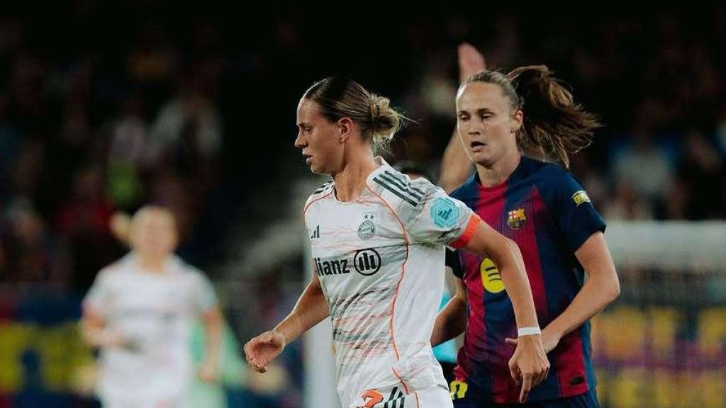 Klara Bühl en el partido de Champions contra el Barça