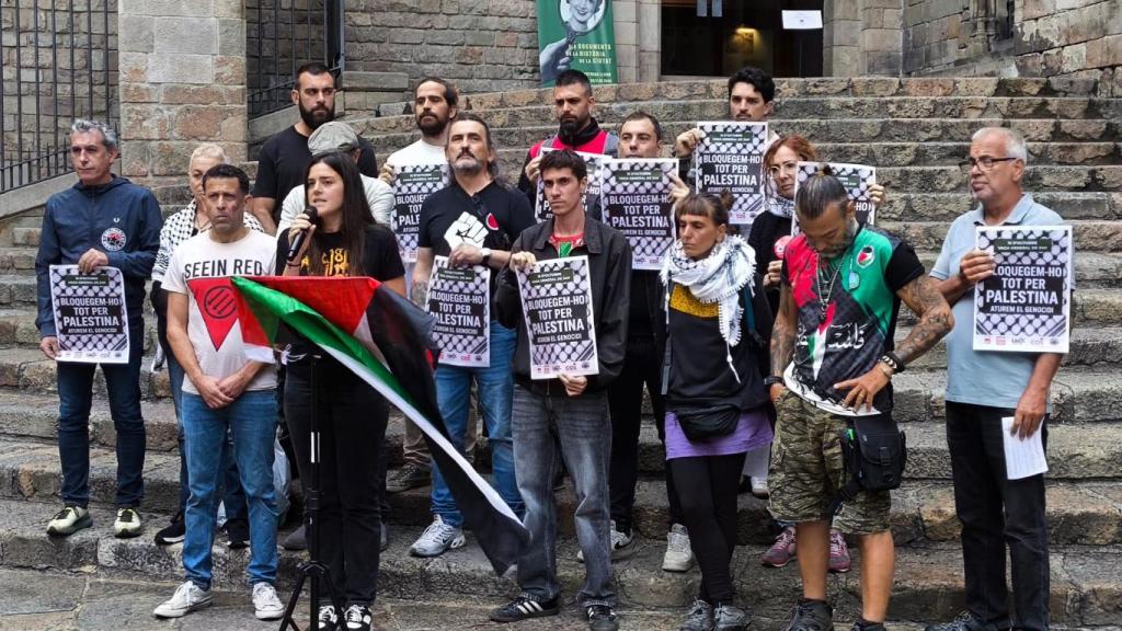 Representantes sindicales en una rueda de prensa sobre la huelga general por Gaza