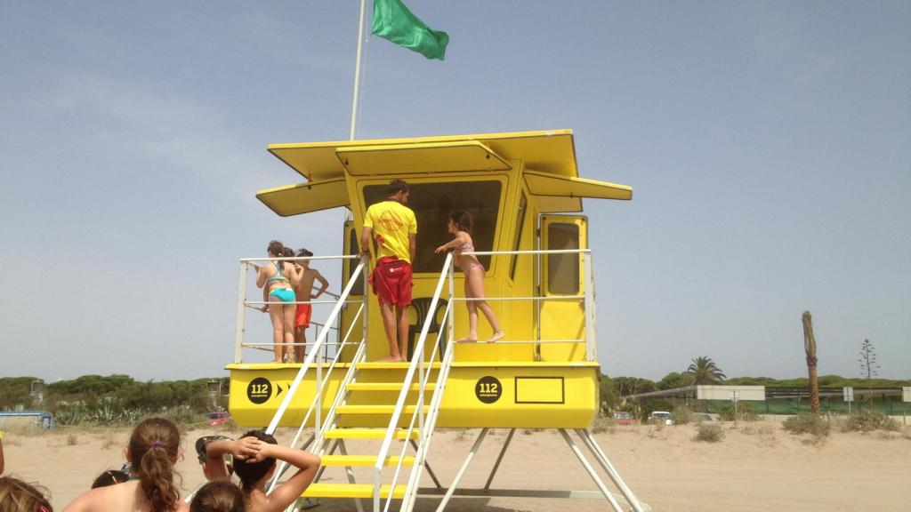 Una torre de socorristas en El Prat de Llobregat