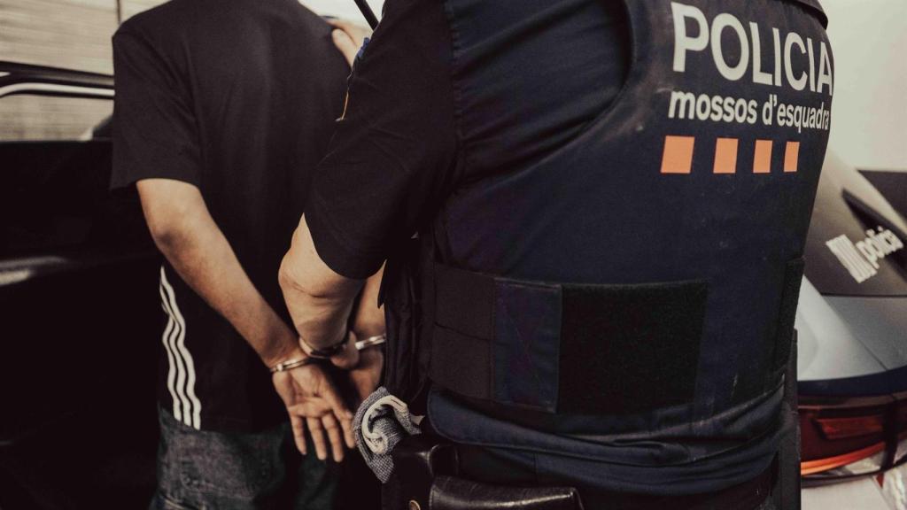 Imagen de archivo de una detención por parte de los Mossos de Esquadra