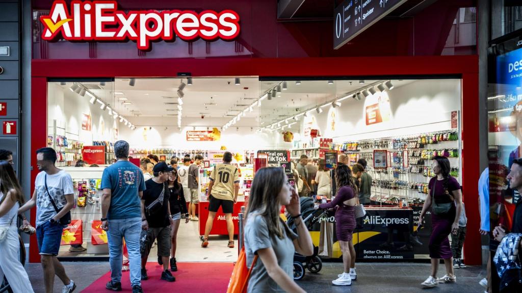 La tienda AliExpress en el centro comercial Splau