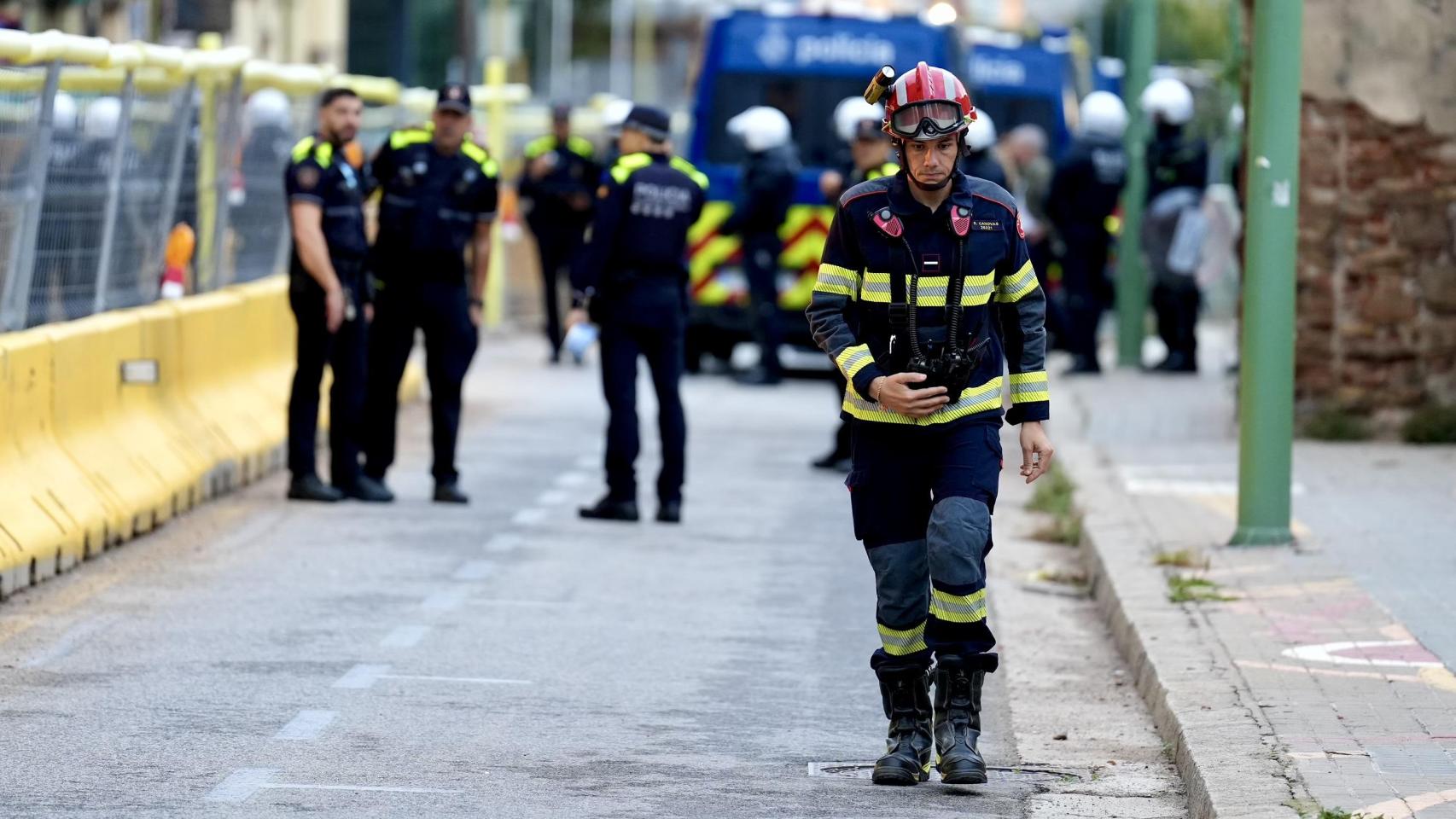 Un bombero en imagen de archivo