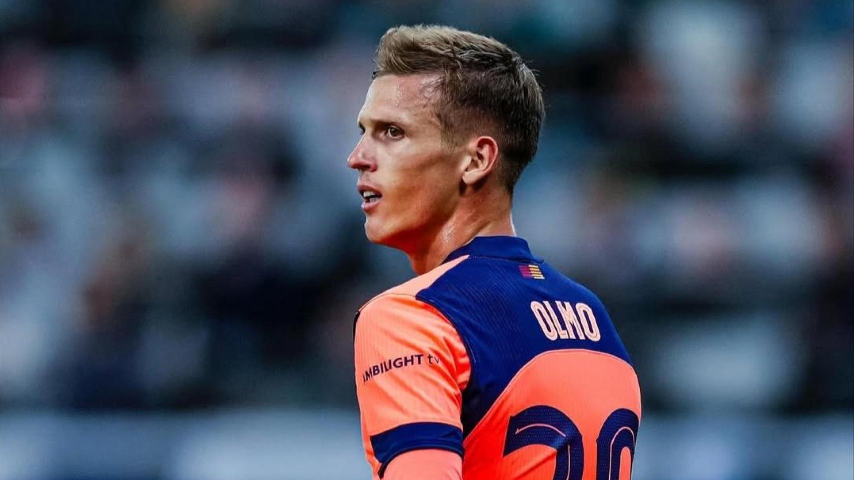 Dani Olmo durante el Newcastle-Barça