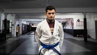 Josua Hernández, luchador profesional de MMA
