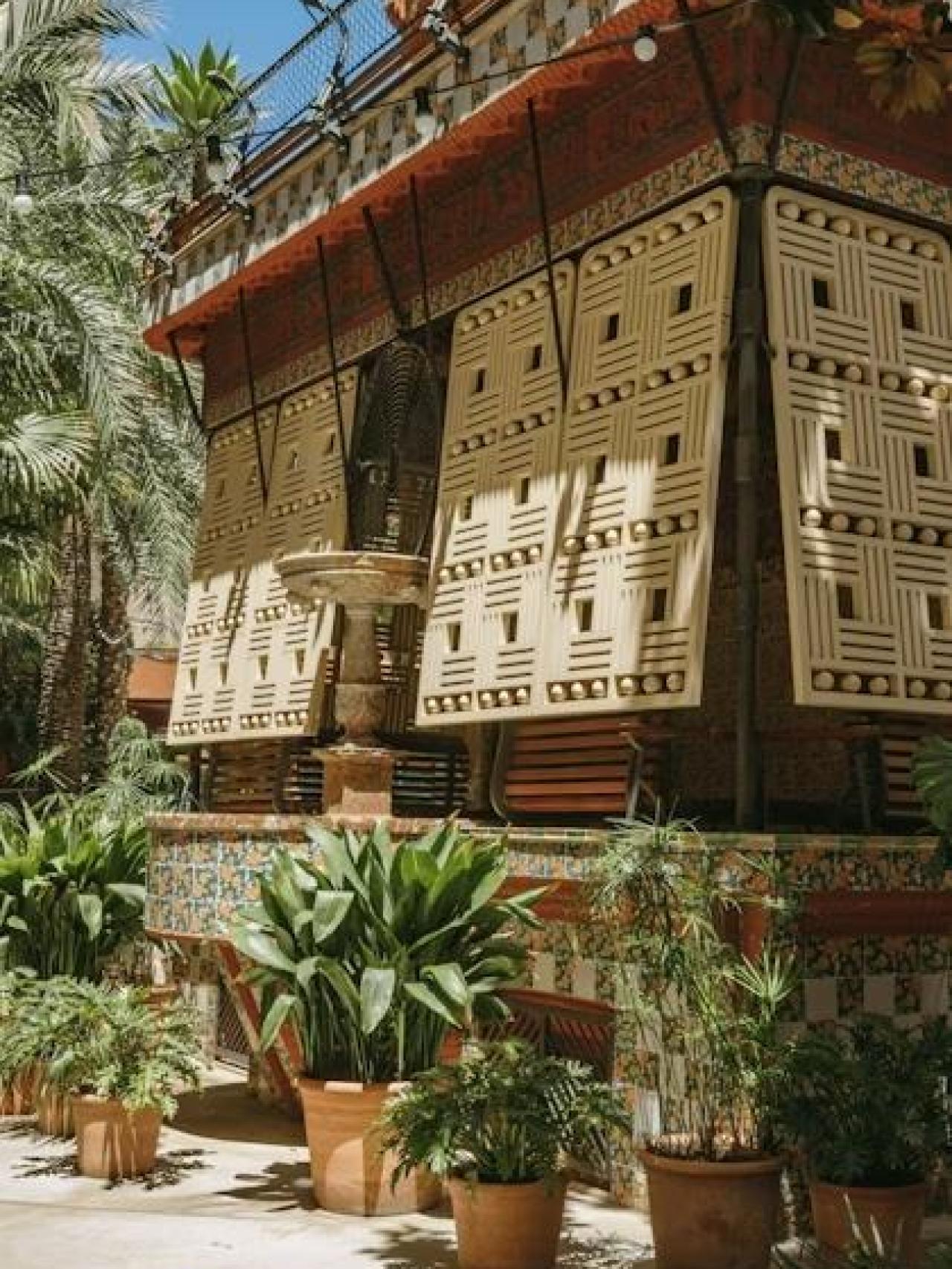 Jardines de la Casa Vicens, obra de Gaudí