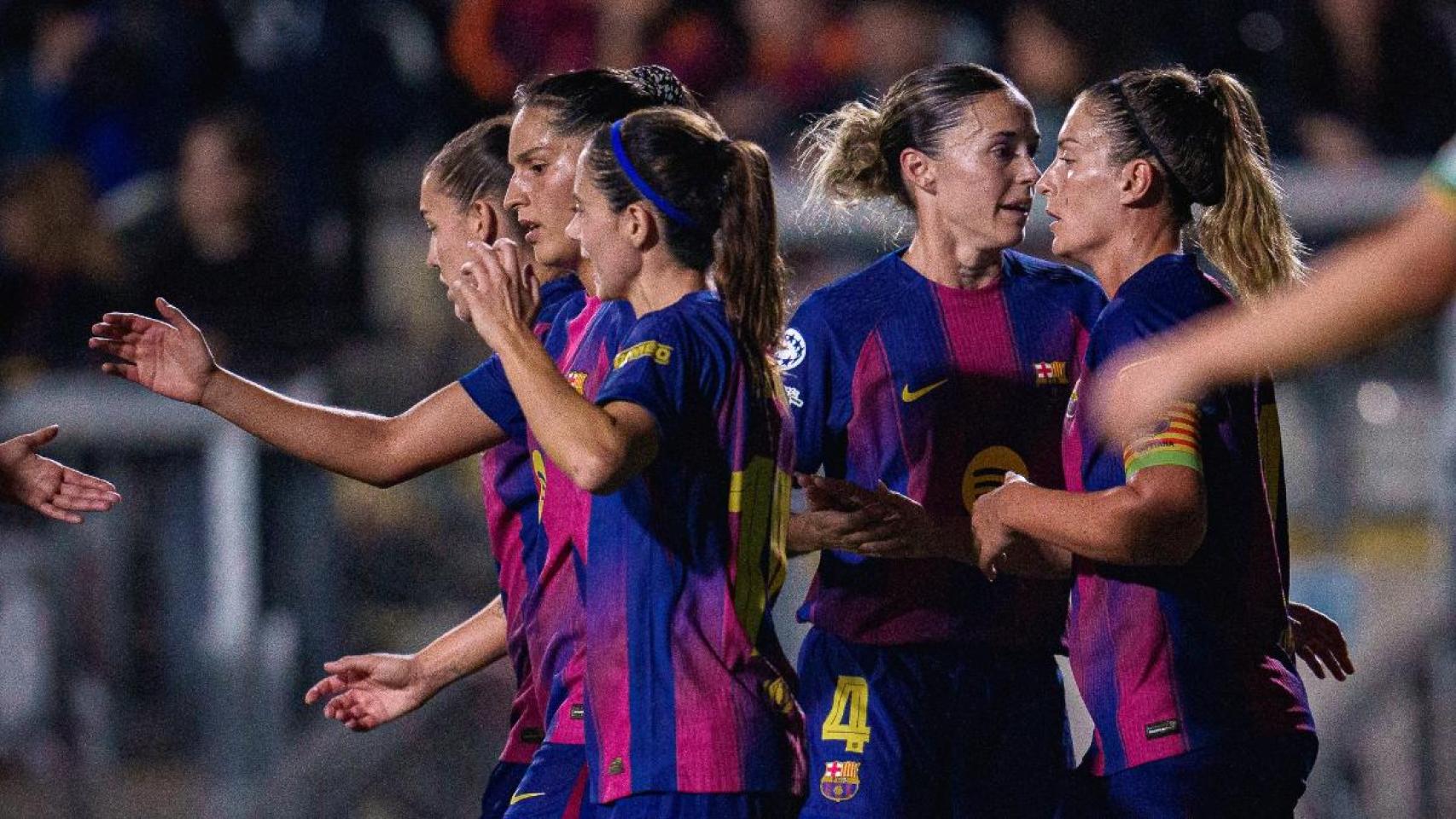 Las jugadoras del Barça Femenino celebran un gol contra la Roma