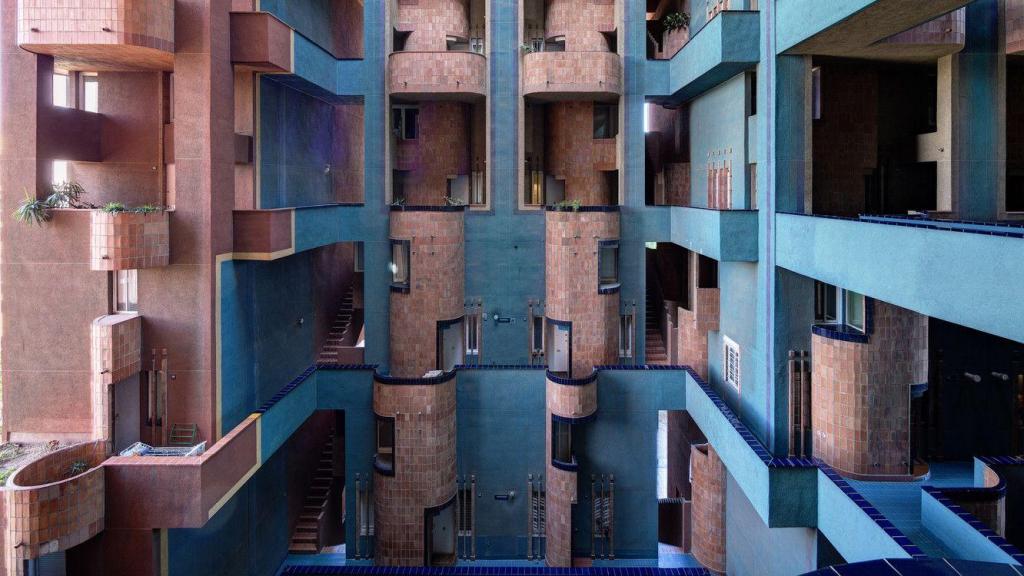 Interior del edificio Walden 7, obra de Ricardo Bofill