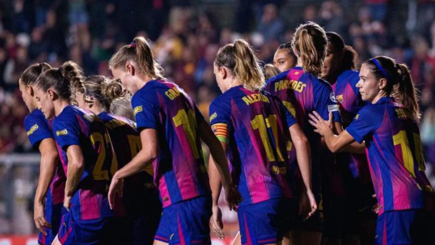 Las jugadoras del Barça Femenino celebran un gol contra la Roma en la Champions League