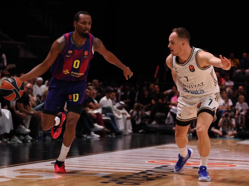 Kevin Punter, en acción durante la derrota del Barça de basket contra el Dubai