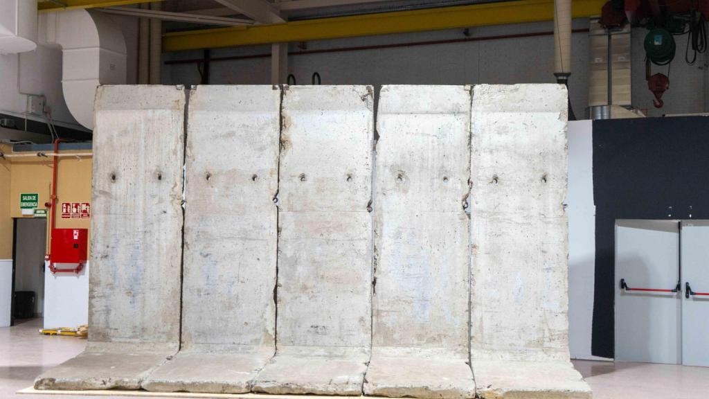 Cinco de los seis bloques del Muro de Berlín