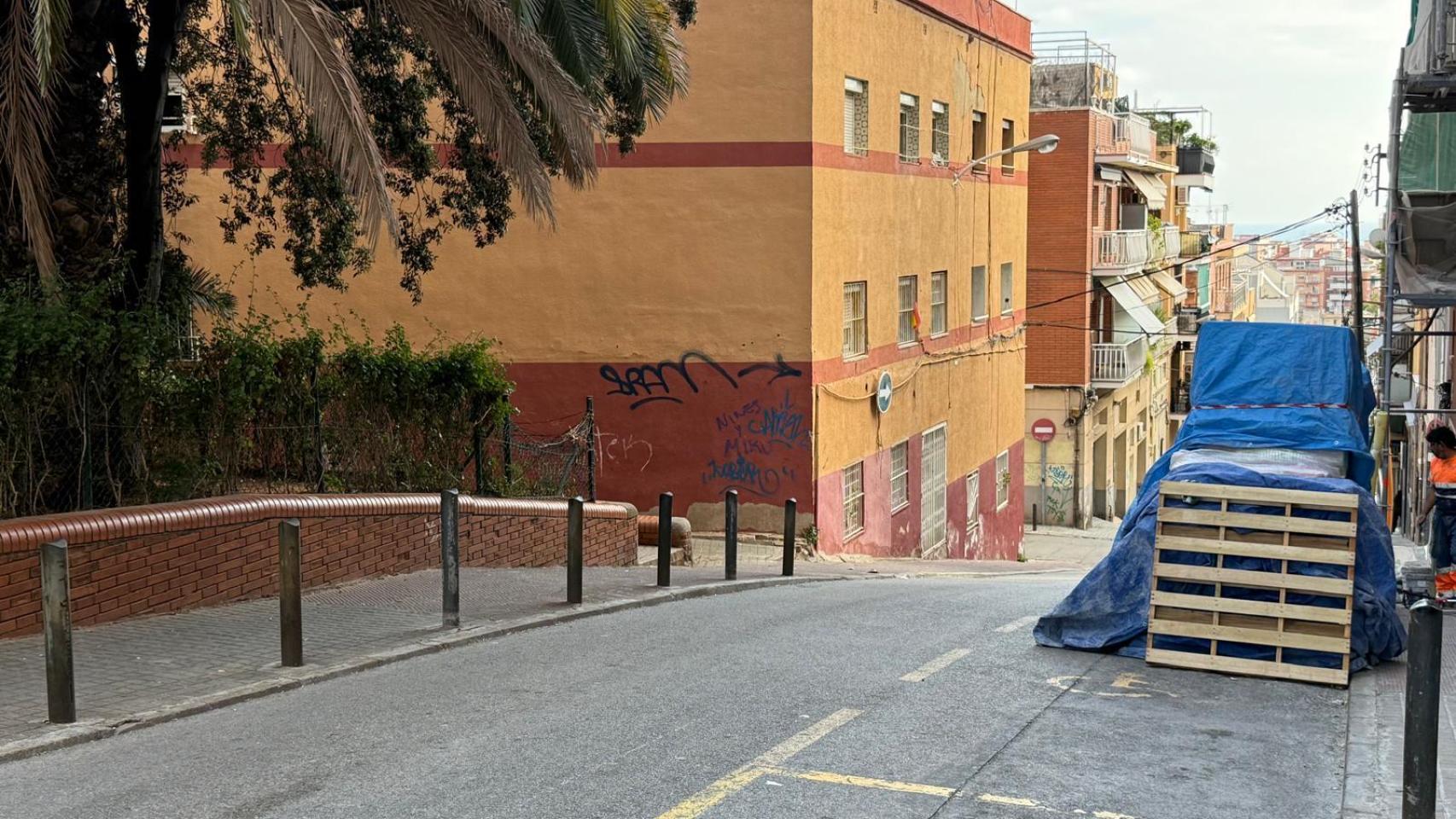 La calle donde tuvo lugar el tiroteo este martes en Badalona
