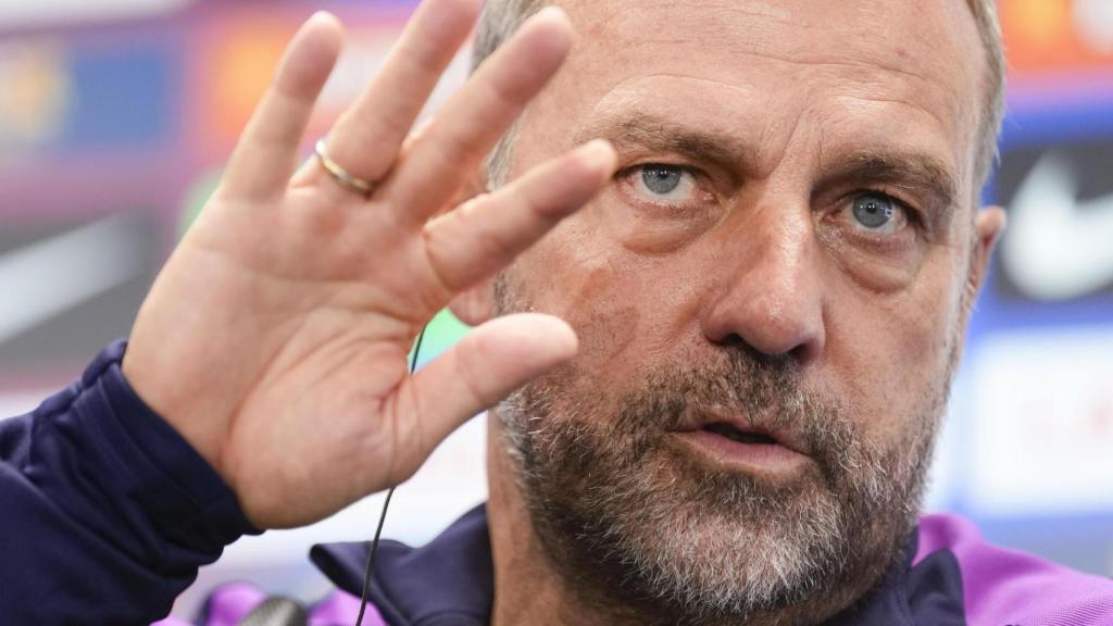 Hansi Flick atiende a la prensa antes del Barça-Girona