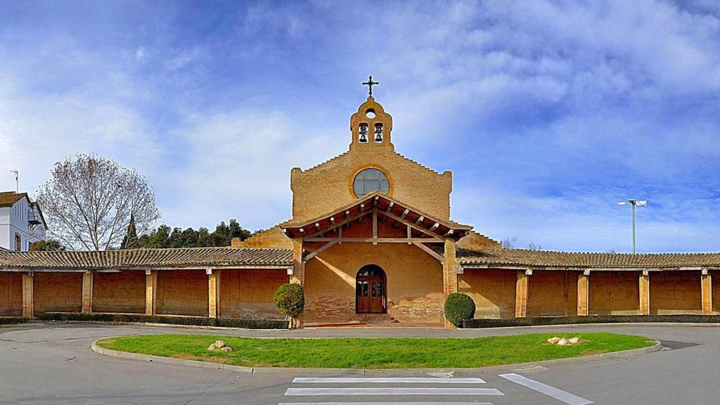 El desconocido pueblo modernista diseñado por un discípulo de Gaudí: “Hace cien años, todo esto era desierto”
