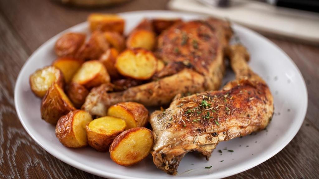 Pollo asado con patatas