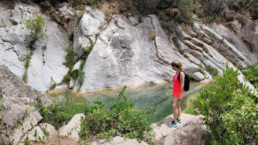 Una excursionista por Farena