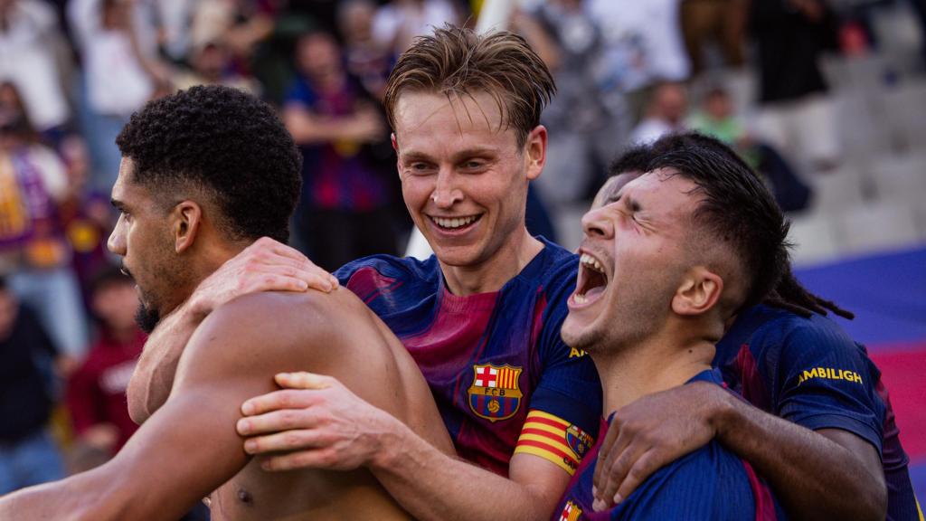 Ronald Araujo celebra su gol en el derbi Barça-Girona