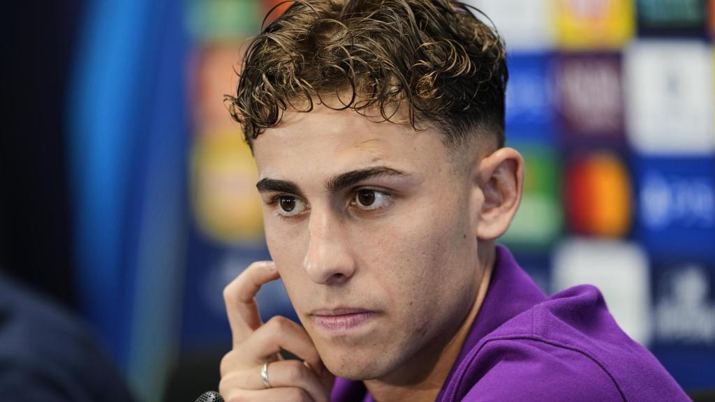 Fermín López atiende a los medios antes del Barça-Olympiacos