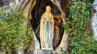 Imagen de la virgen de Lourdes