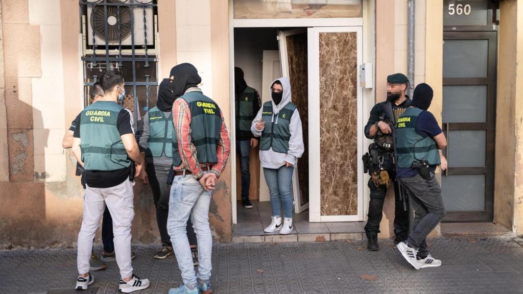 Registre Guàrdia Civil en imatge d'arxiu