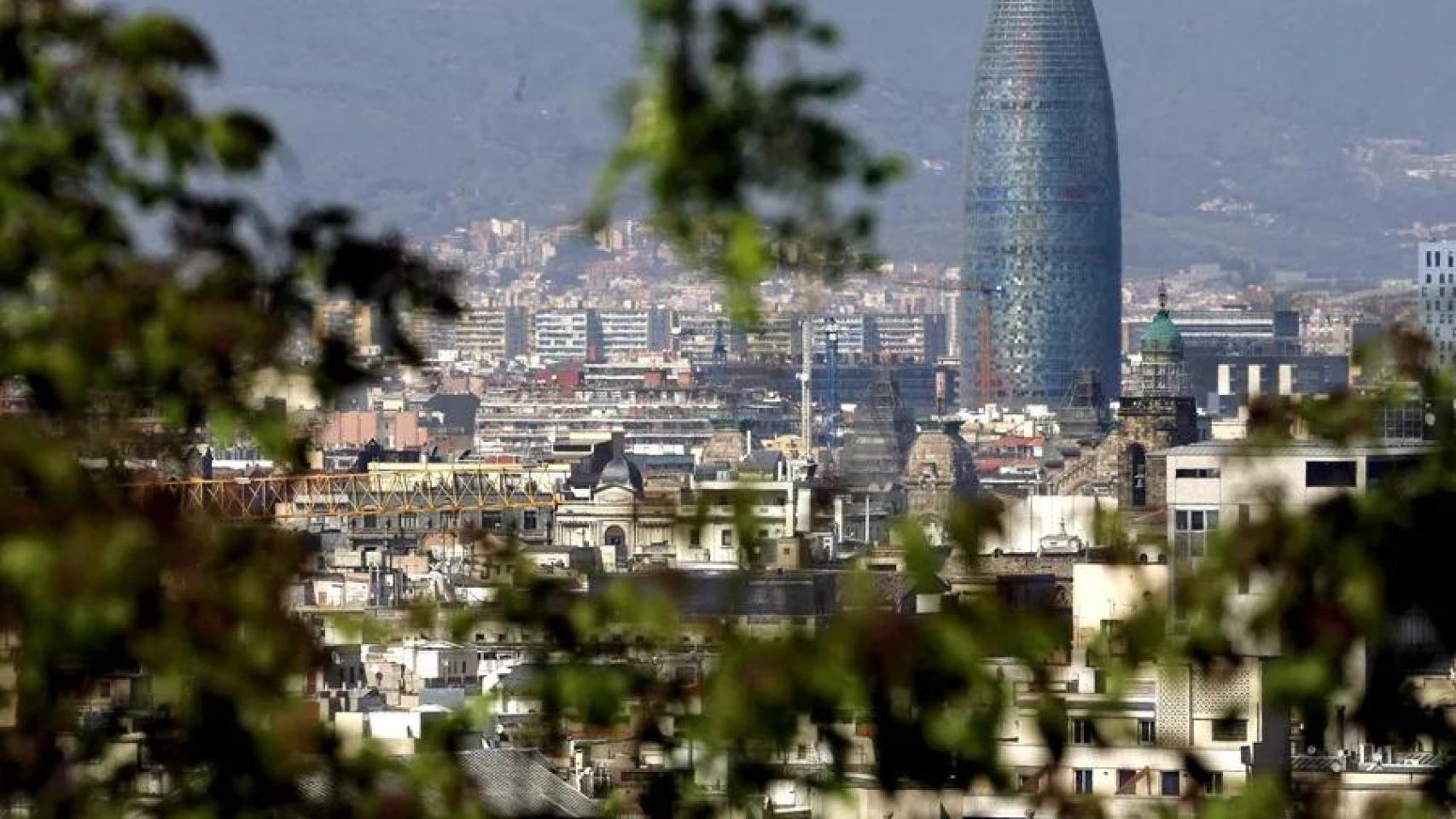 Una joven arquitecta iraní, sobre su vida en Barcelona: “Las empresas me rechazan por no tener contactos y no saber catalán”