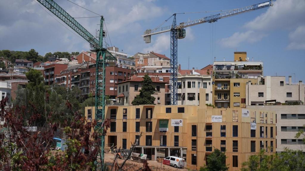 Construcción de un edificio sostenible en Vallcarca, a 31 de julio de 2025, en Barcelona