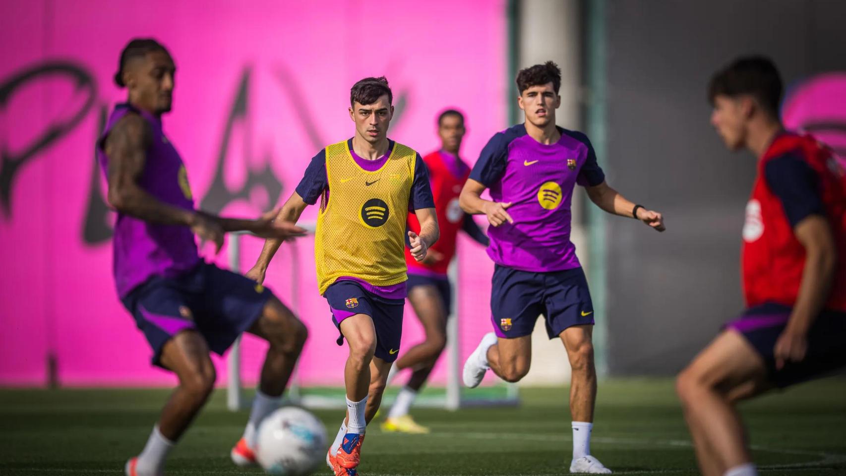 Los jugadores del Barça se entrenan antes del clásico