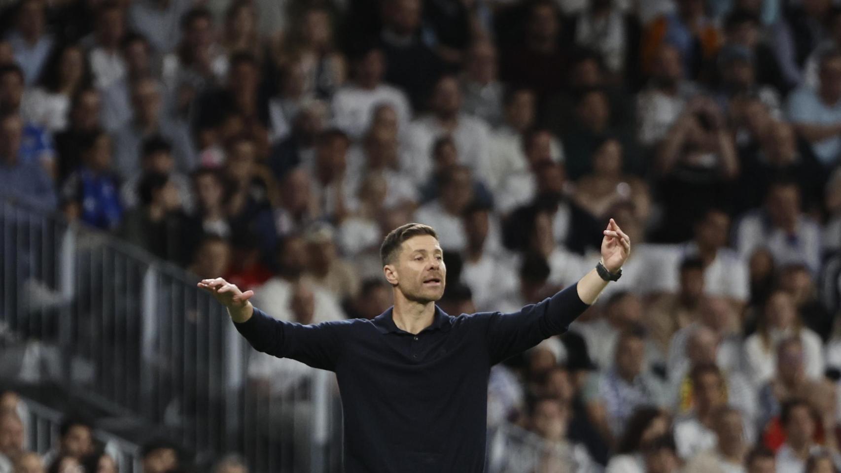 Xabi Alonso, en acción durante el Juventus-Real Madrid de la Champions League