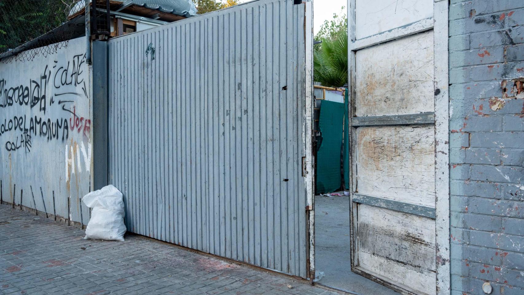 La entrada del instituto B9 de Badalona