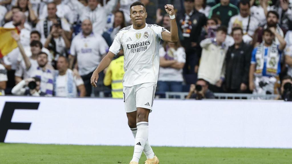 Mbappé celebra el seu gol al Barça