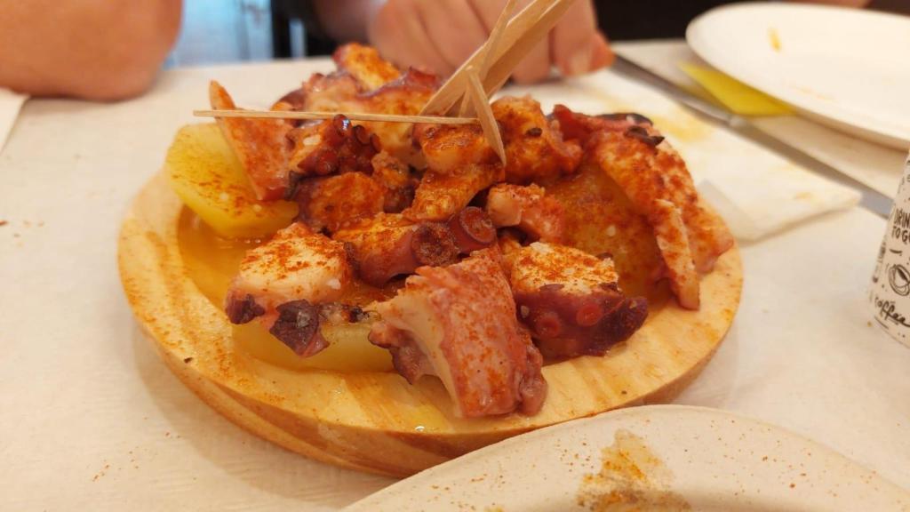 Un plato de pulpo en la 'Festa do Pulpo e Marisco' de Santa Coloma