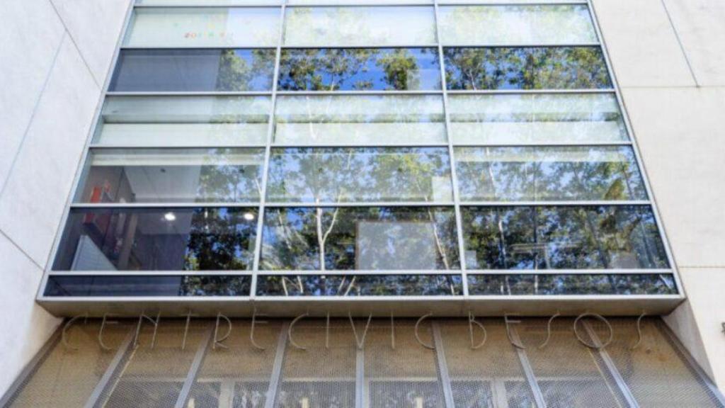 Exterior del Centre Cívic del Besòs y el Maresme