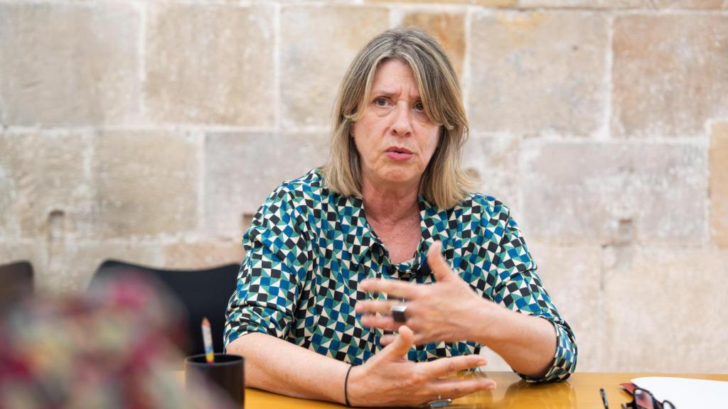 Carmen Zapata, comissionada de nit de l'Ajuntament, durant una entrevista amb Metròpoli