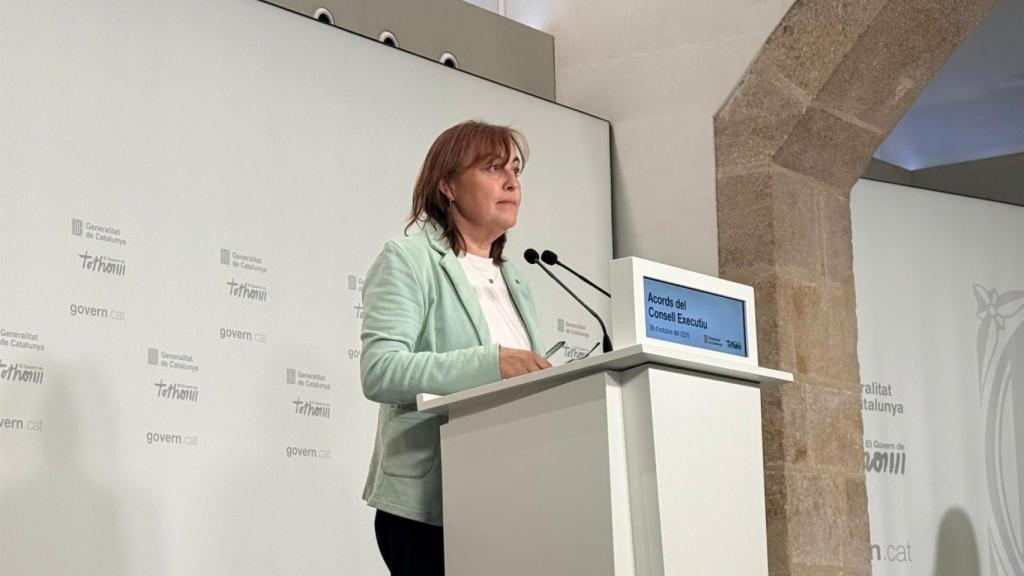 Sílvia Paneque durant una trobada davant dels mitjans