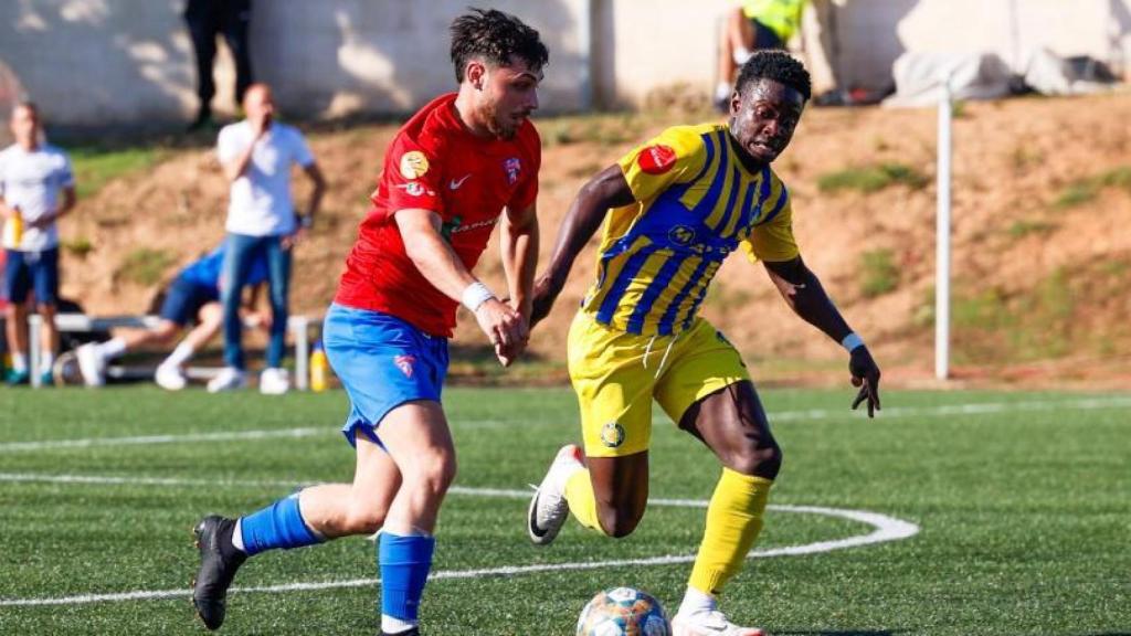 Un jugador del Atlètic Sant Just en una imagen de archivo