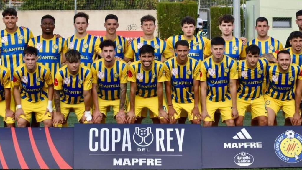 El equipo durante el anterior partido de Copa del Rey